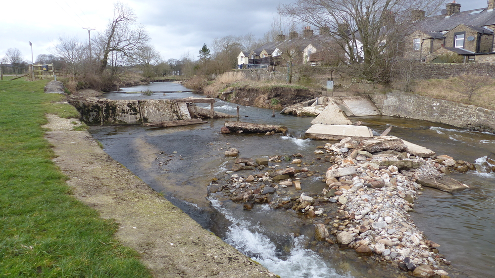 collapsed weir